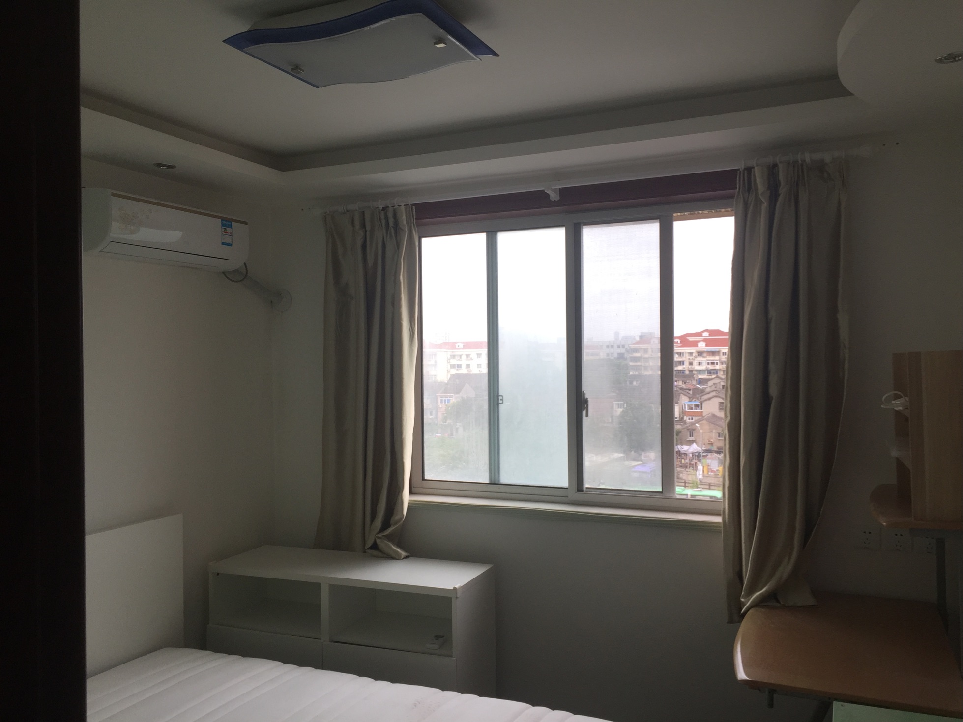 Shanghai-Pudong-Cozy Home,Clean&Comfy,No Gender Limit,Hustle & Bustle,“Friends”,Chilled,LGBTQ Friendly,Pet Friendly