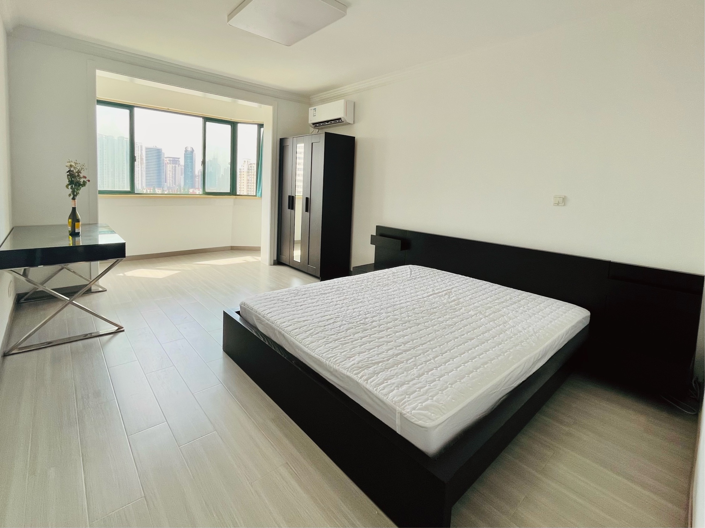 Shanghai-Changning-Cozy Home,Clean&Comfy,No Gender Limit,Hustle & Bustle,LGBTQ Friendly,Pet Friendly