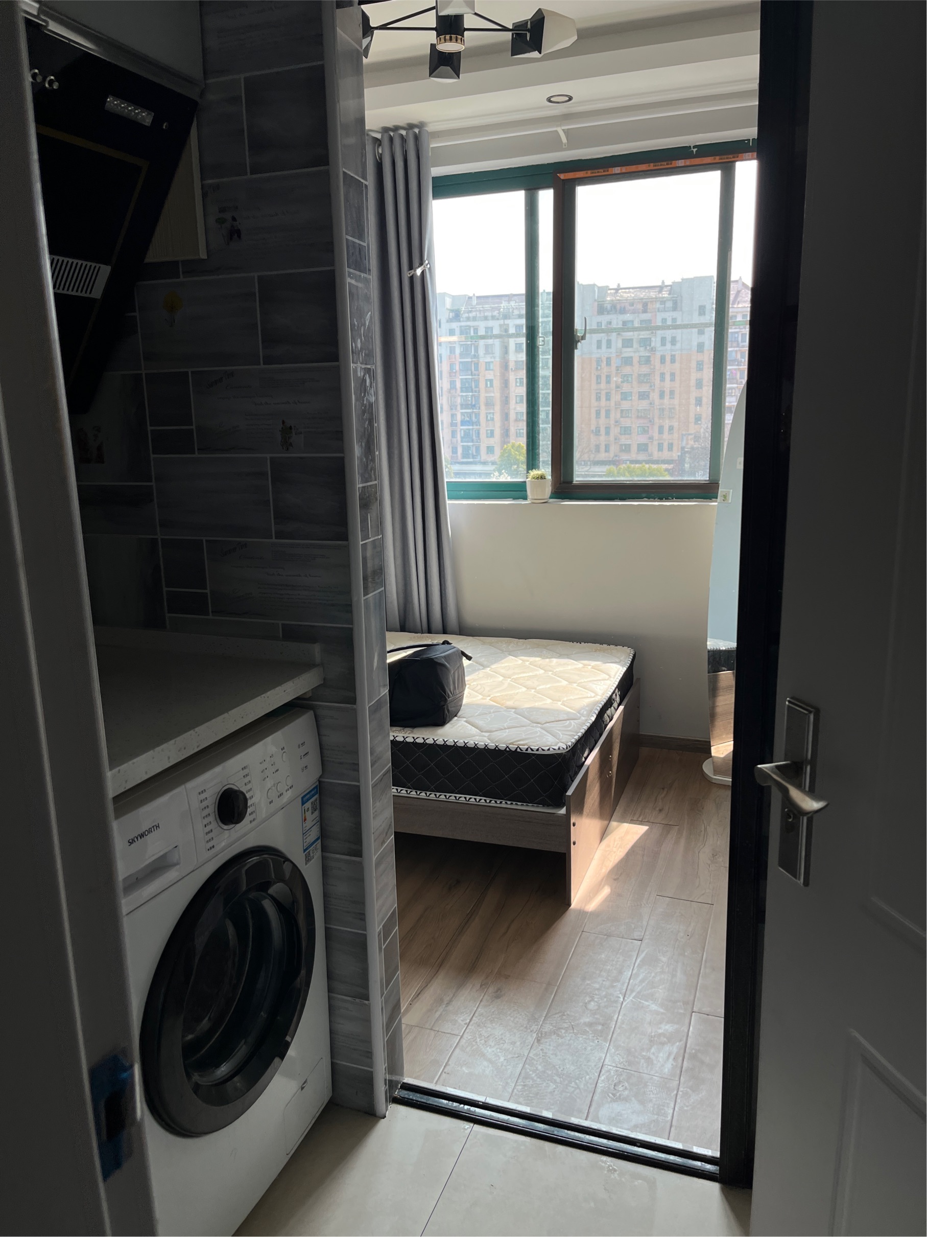 ShanghaiChangningCozy Gender Limit